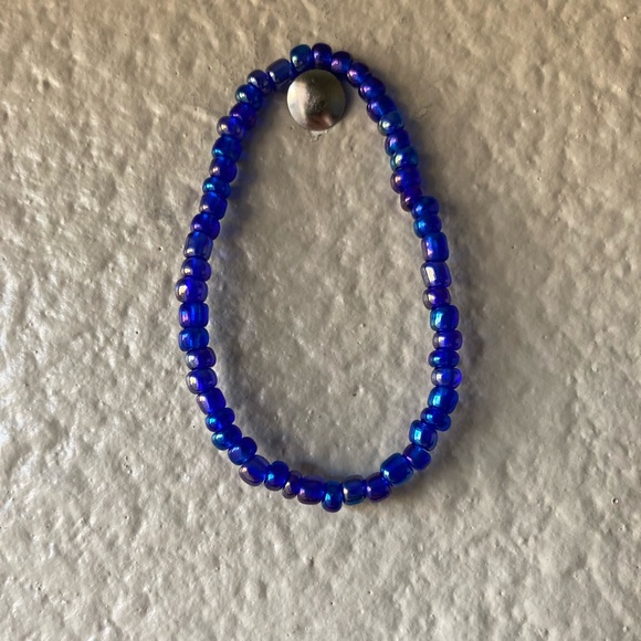 Handmade Blue Iridescent Beaded Bracelet Set - Picture 6 of 10